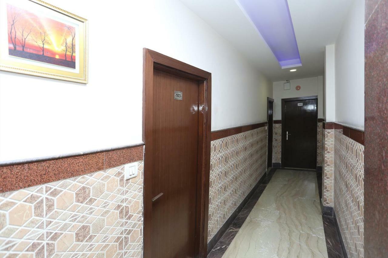 Oyo 30698 Hari Om Guest House Jadabpur Exterior photo