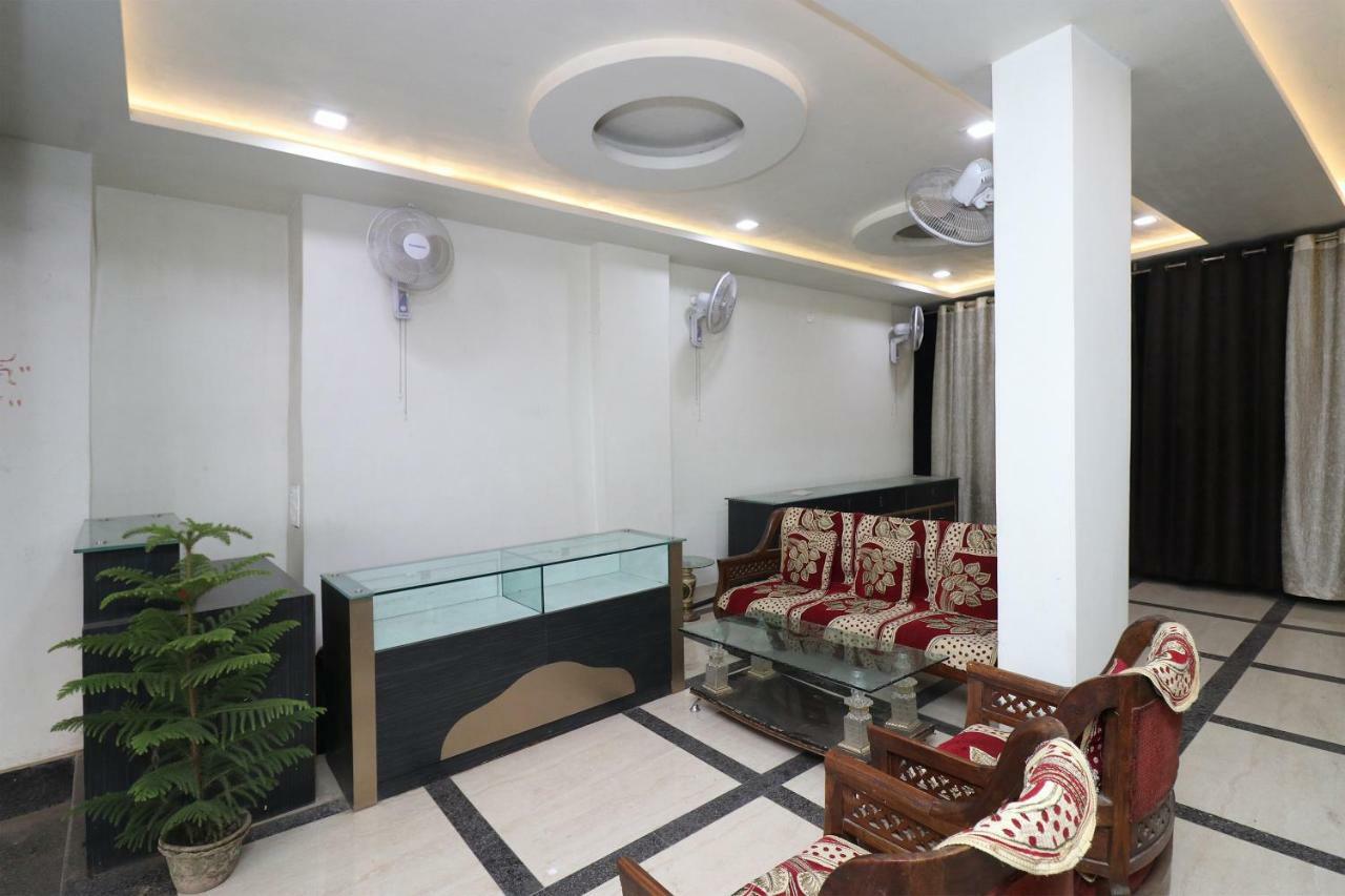 Oyo 30698 Hari Om Guest House Jadabpur Exterior photo